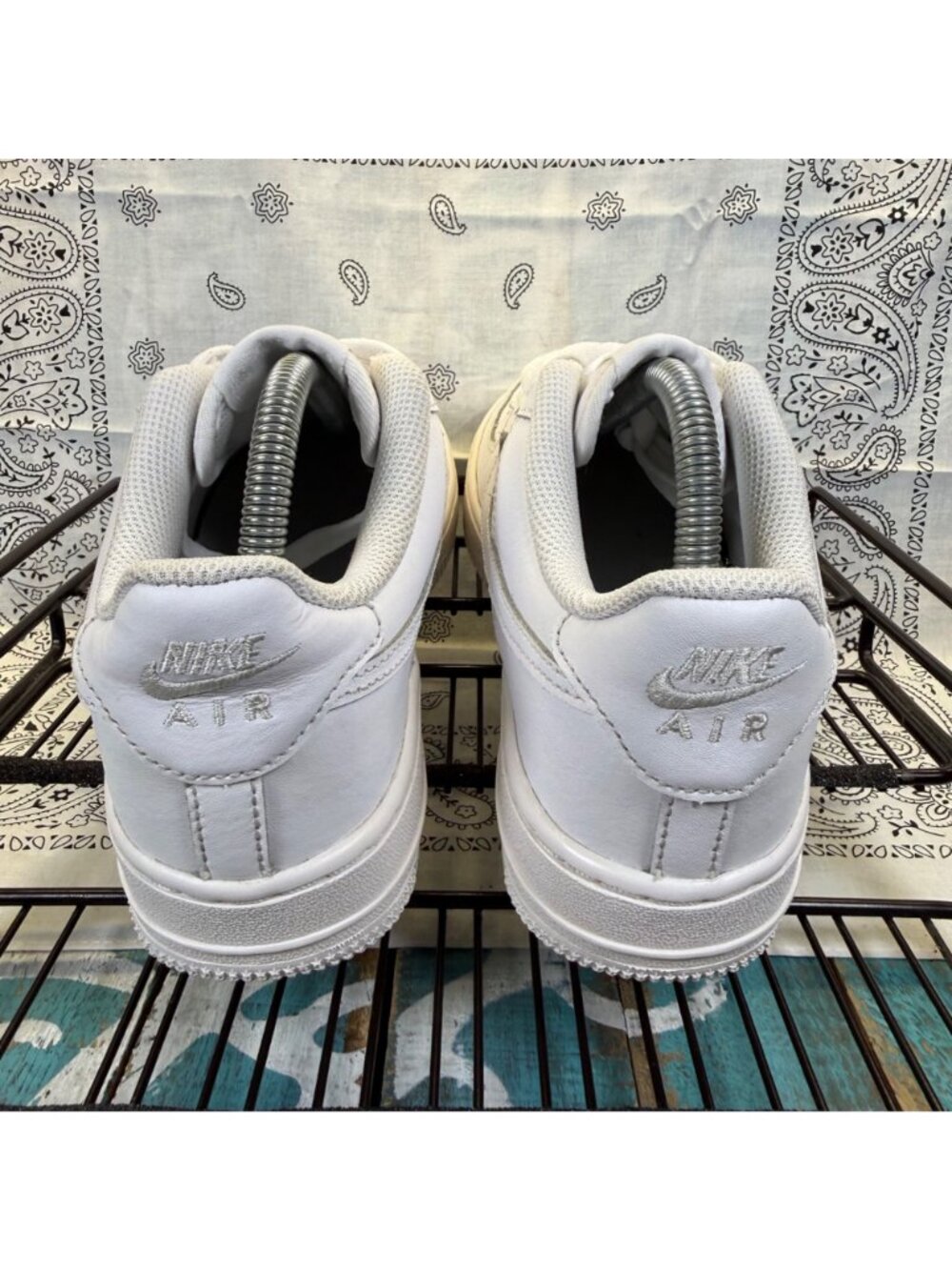 Nike Air Force 1 Low LE GS Triple White FV5951-111 Youth 5Y/Womans 6.5 EUC - Picture 5 of 10